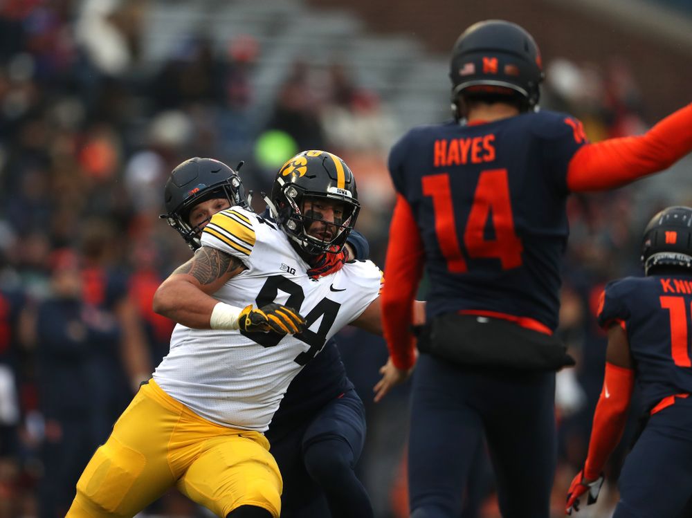 Iowa Hawkeyes defensive end A.J. Epenesa (94) blocks a punt against the Illinois Fighting Illini Saturday, November 17, 2018 at Memorial Stadium in Champaign, Ill. (Brian Ray/hawkeyesports.com)