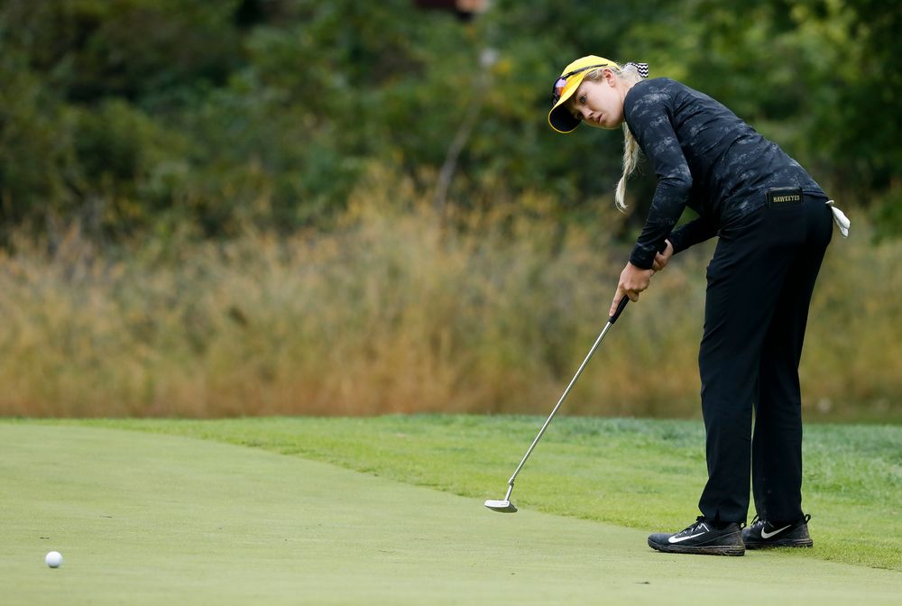 Iowa's Shawn Rennegarbe putts during the final round of the Diane Thomason Invitational at Finkbine Golf Course on September 30, 2018. (Tork Mason/hawkeyesports.com)