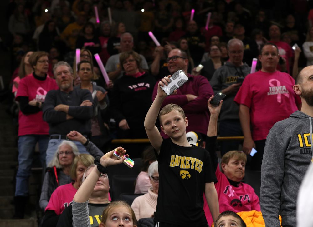 Fans against the seventh ranked Maryland Terrapins Sunday, February 17, 2019 at Carver-Hawkeye Arena. (Brian Ray/hawkeyesports.com)
