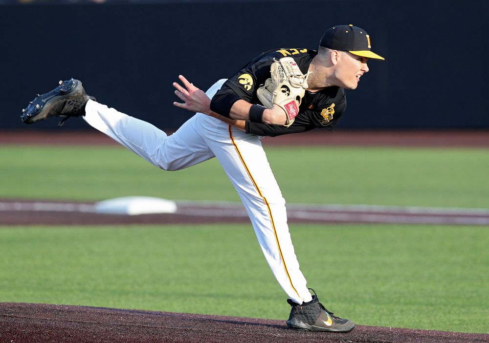 Iowa pitcher Adam Ketelsen (26) delivers to the plate during the fifth inning of their college baseball game at Duane Banks Field in Iowa City on Tuesday, March 10, 2020. (Stephen Mally/hawkeyesports.com)