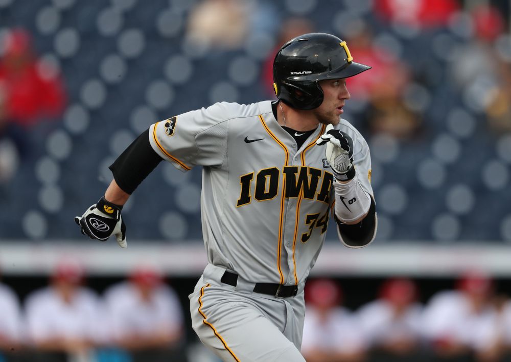 Iowa Hawkeyes catcher Austin Martin (34) against the Indiana Hoosiers in the first round of the Big Ten Baseball Tournament Wednesday, May 22, 2019 at TD Ameritrade Park in Omaha, Neb. (Brian Ray/hawkeyesports.com)