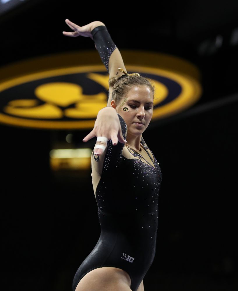 Iowa's Emma Hartzler competes on the beam during their meet against Southeast Missouri State Friday, January 11, 2019 at Carver-Hawkeye Arena. (Brian Ray/hawkeyesports.com)
