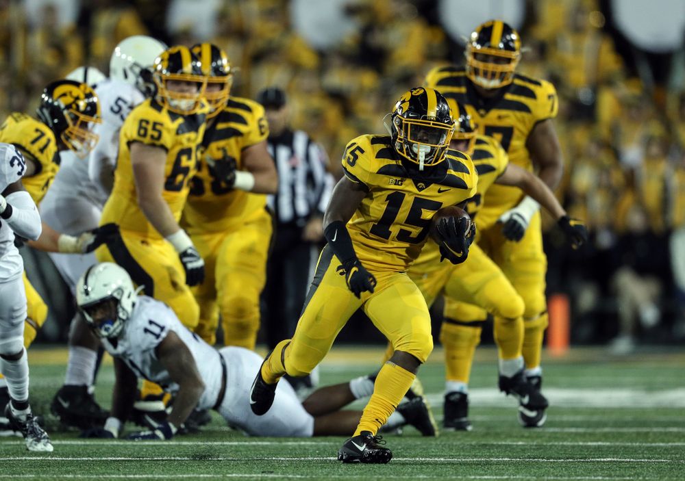 Iowa Hawkeyes running back Tyler Goodson (15) against the Penn State Nittany Lions Saturday, October 12, 2019 at Kinnick Stadium. (Brian Ray/hawkeyesports.com)