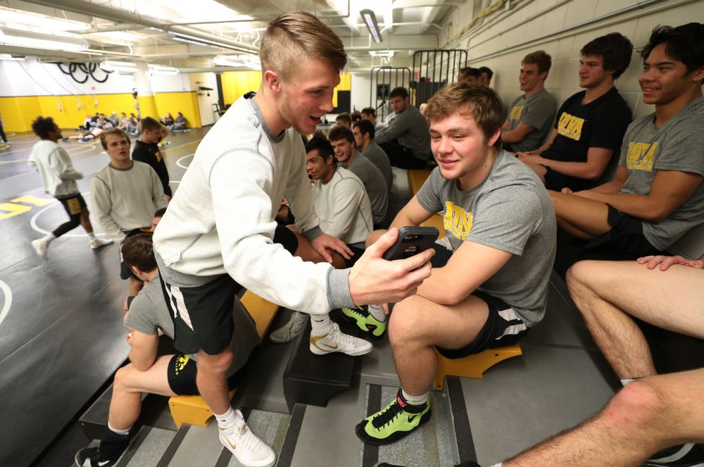 Iowa Hawkeyes Max Murin interviews Jacob Warner on Instagram during the team's annual media day Monday, November 5, 2018 at Carver-Hawkeye Arena. (Brian Ray/hawkeyesports.com)