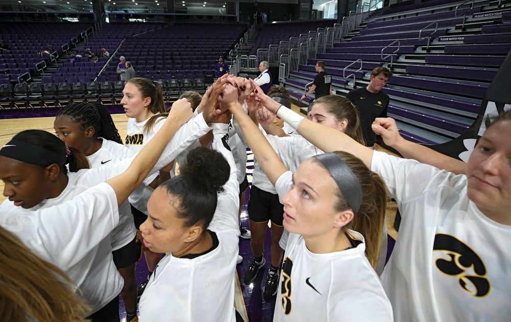 The Hawkeyes huddle before their game at Welsh-Ryan Arena in Evanston, Ill. on Sunday, January 5, 2020. (Stephen Mally/hawkeyesports.com)