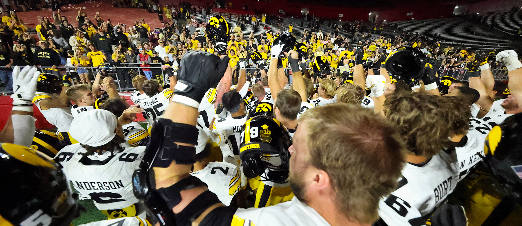 hawkeyesports.com