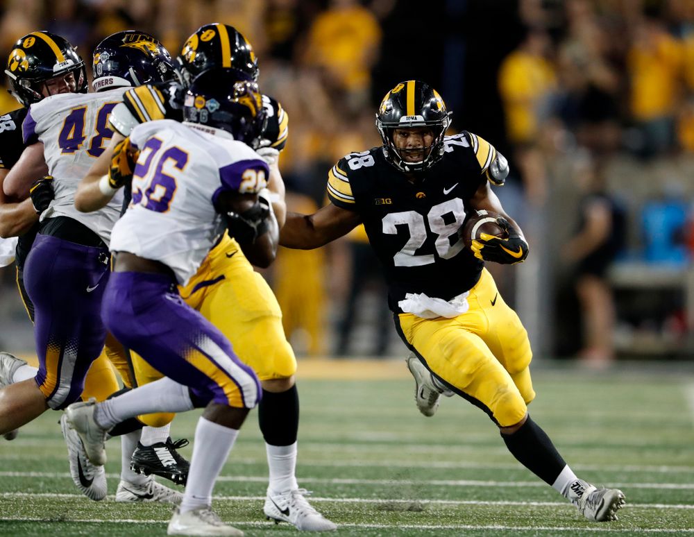 Iowa Hawkeyes running back Toren Young (28) against the Northern Iowa Panthers Saturday, September 15, 2018 at Kinnick Stadium. (Brian Ray/hawkeyesports.com)