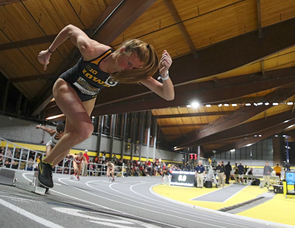 Iowa’s Mariel Bruxvoort runs the women’s 200 meter dash event during the Larry Wieczorek Invitational at the Recreation Building in Iowa City on Friday, January 17, 2020. (Stephen Mally/hawkeyesports.com)