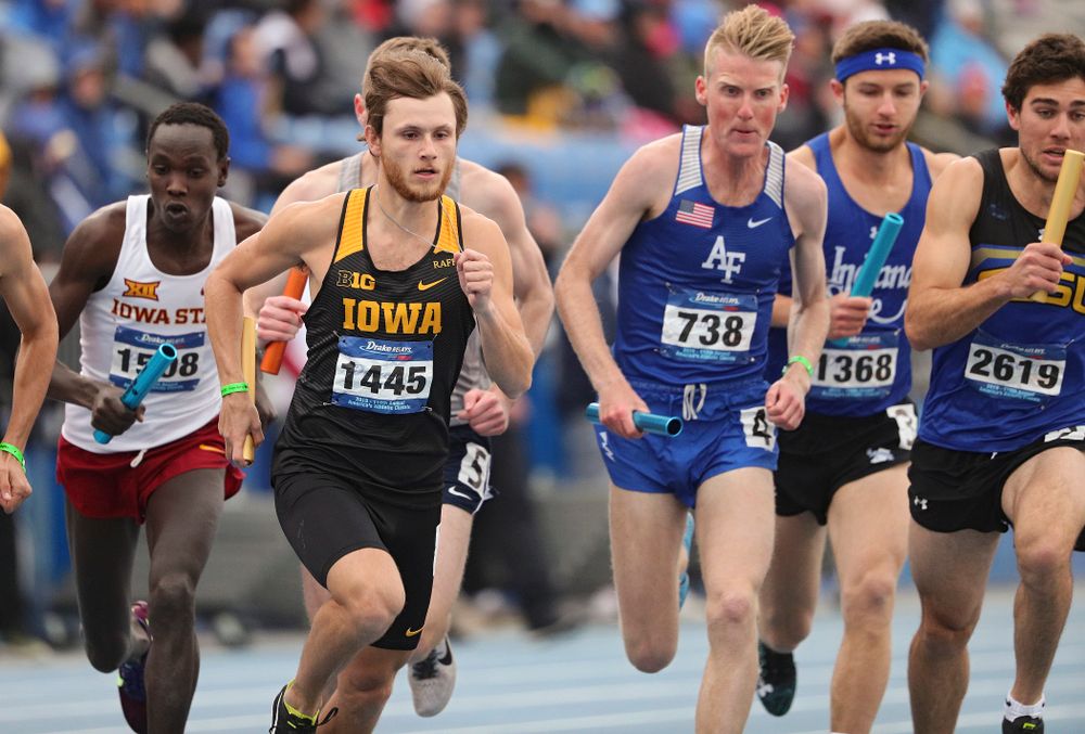 Iowa's Tysen VanDraska runs the men's distance medley relay event during the third day of the Drake Relays at Drake Stadium in Des Moines on Saturday, Apr. 27, 2019. (Stephen Mally/hawkeyesports.com)