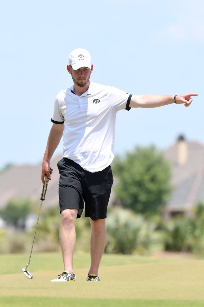 Senior Carson Schaake competes in the first round of the NCAA Men's Golf Regional. (Photo:SE Sports Media/Sideline Sports).