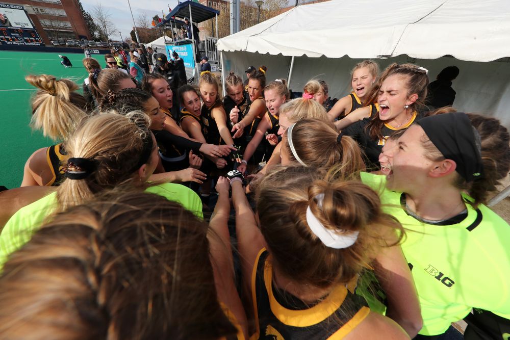 The Iowa Hawkeyes gather before their game against Penn State in the 2019 Big Ten Field Hockey Tournament Championship Game Sunday, November 10, 2019 in State College. (Brian Ray/hawkeyesports.com)