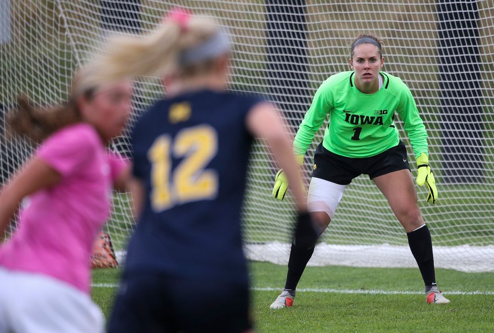 Iowa Hawkeyes goalkeeper Claire Graves (1) defends the goal during a game against Michigan at the Iowa Soccer Complex on October 14, 2018. (Tork Mason/hawkeyesports.com)