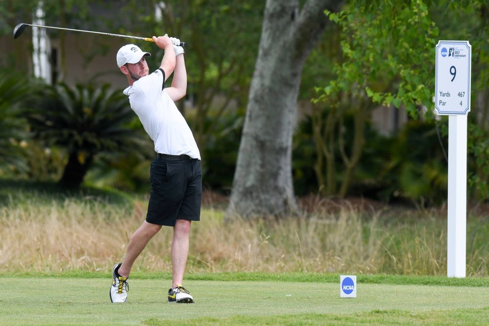 Senior Carson Schaake competes in the first round of the NCAA Men's Golf Regional. (Photo:SE Sports Media/Sideline Sports).