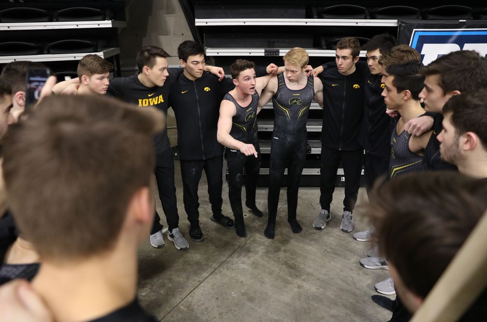 Iowa's Jake Brodarzon pumps up his teammates following their meet against the Ohio State Buckeyes Saturday, March 16, 2019 at Carver-Hawkeye Arena.  (Brian Ray/hawkeyesports.com)