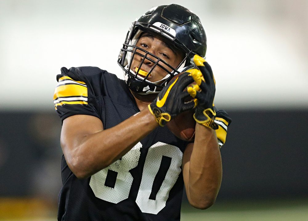 Iowa Hawkeyes tight end Josiah Miamen (80) pulls in a pass during Fall Camp Practice No. 9 at the Hansen Football Performance Center in Iowa City on Monday, Aug 12, 2019. (Stephen Mally/hawkeyesports.com)
