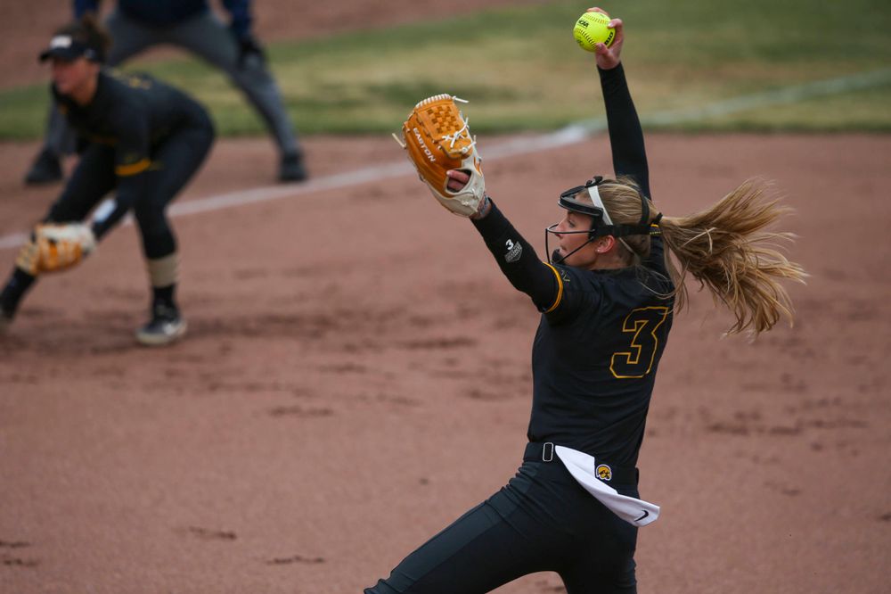 Iowa pitcher Allison Doocy (3) at game 2 vs Northwestern on Saturday, March 30, 2019 at Bob Pearl Field. (Lily Smith/hawkeyesports.com)