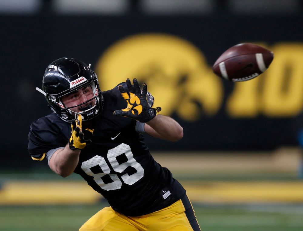 Iowa Hawkeyes wide receiver Nico Ragaini (89) during spring practice Wednesday, March 28, 2018 at the Hansen Football Performance Center.  (Brian Ray/hawkeyesports.com)