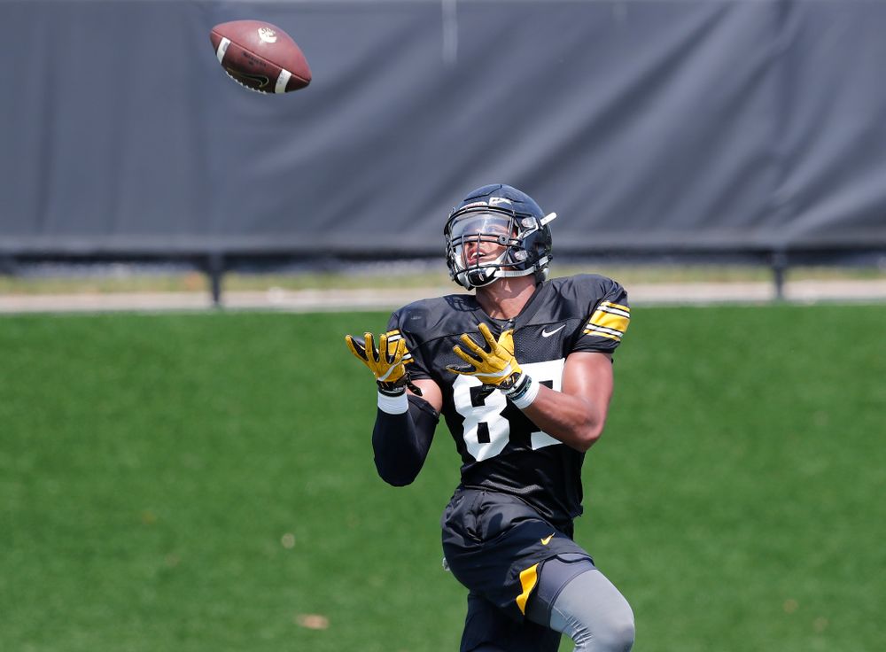 Iowa Hawkeyes tight end Noah Fant (87) during practice No. 7 of fall camp Friday, August 10, 2018 at the Kenyon Football Practice Facility. (Brian Ray/hawkeyesports.com)