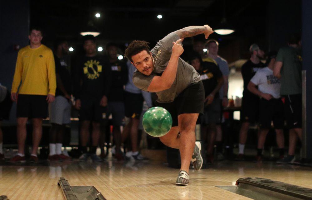 Iowa Hawkeyes defensive lineman Noah Shannon (99) during the Players' Night at Splitsville Friday, December 28, 2018 in the Sparkman Wharf area of Tampa, FL.(Brian Ray/hawkeyesports.com)