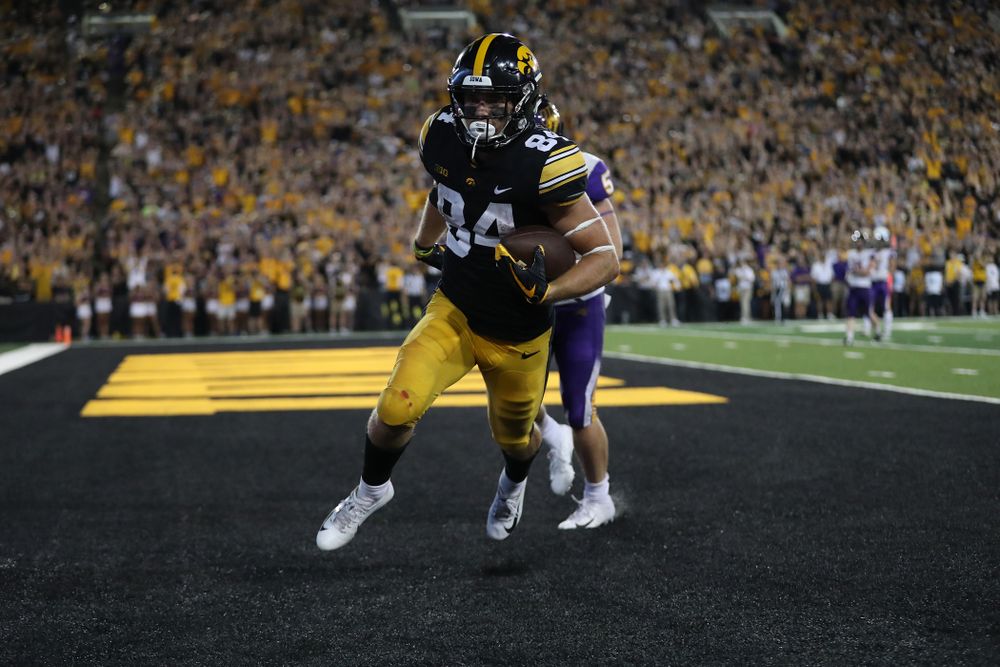 Iowa Hawkeyes wide receiver Nick Easley (84) scores against the Northern Iowa Panthers Saturday, September 15, 2018 at Kinnick Stadium. (Max Allen/hawkeyesports.com)