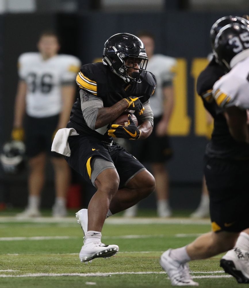 Iowa Hawkeyes running back Mekhi Sargent (10) during preparation for the 2019 Outback Bowl Monday, December 17, 2018 at the Hansen Football Performance Center. (Brian Ray/hawkeyesports.com)