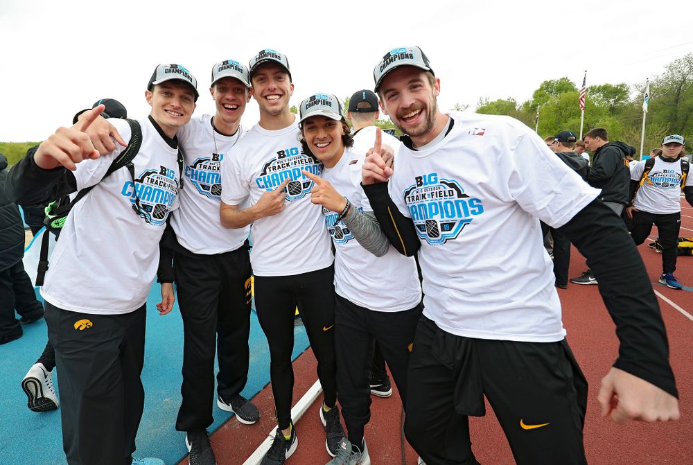 The Hawkeyes celebrate after winning the Men's Big Ten Outdoor Track and Field Championships on the third day of the Big Ten Outdoor Track and Field Championships at Francis X. Cretzmeyer Track in Iowa City on Sunday, May. 12, 2019. (Stephen Mally/hawkeyesports.com)