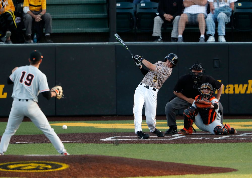 Iowa Hawkeyes outfielder Ben Norman (9) against Oklahoma State Friday, May 4, 2018 at Duane Banks Field. (Brian Ray/hawkeyesports.com)