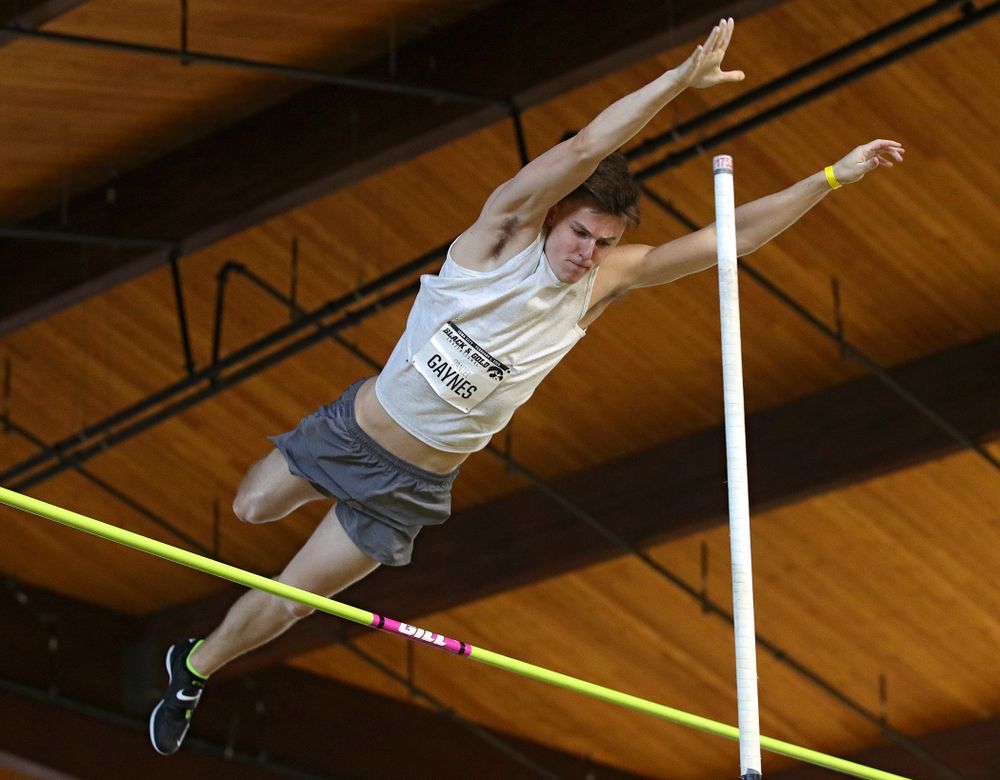 Iowa’s Daniel Gaynes competes in the men’s pole vault event at the Black and Gold Invite at the Recreation Building in Iowa City on Saturday, February 1, 2020. (Stephen Mally/hawkeyesports.com)