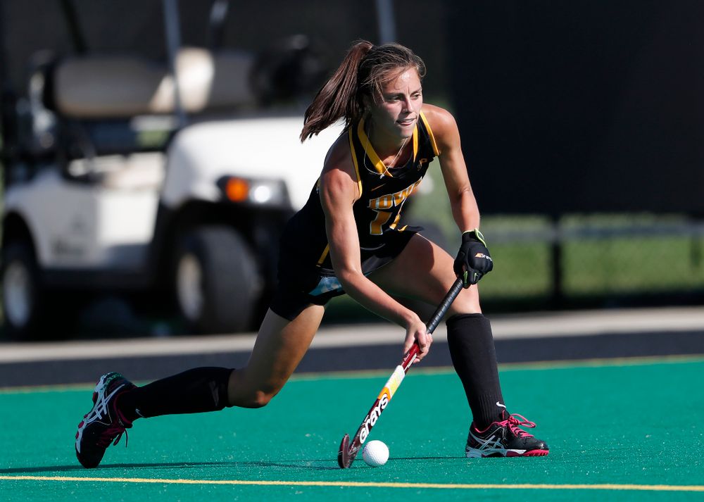 Iowa Hawkeyes Isabella Brown (10) against the Penn Quakers Friday, September 14, 2018 at Grant Field. (Brian Ray/hawkeyesports.com)