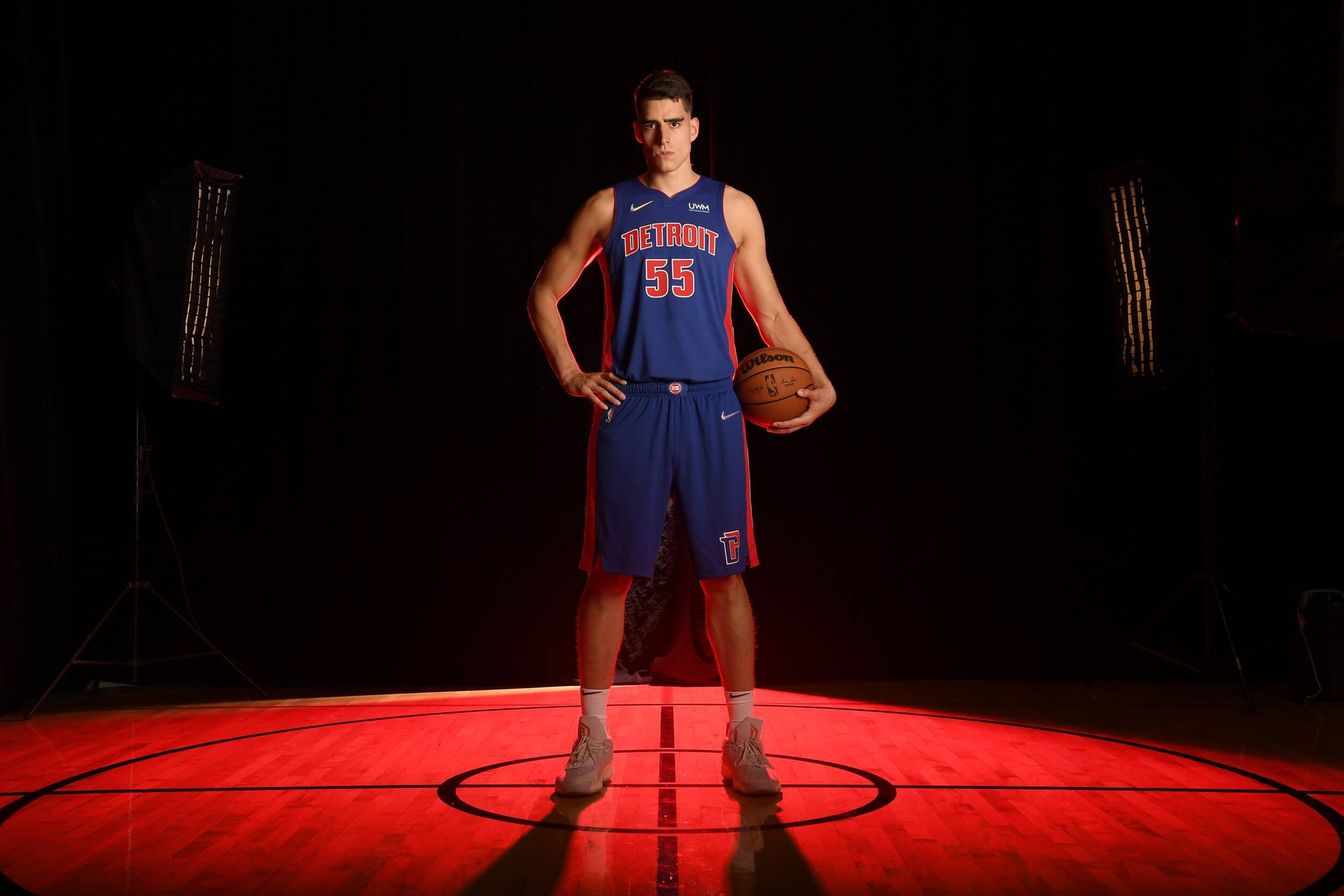 luka garza pistons shirt