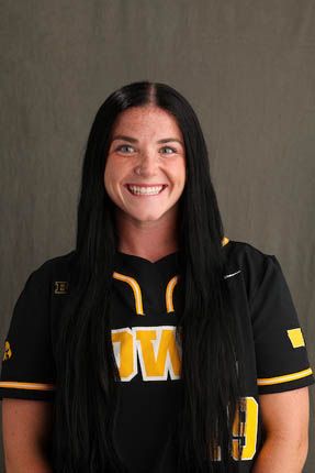 Hannah Lindsay - Softball - University of Iowa Athletics