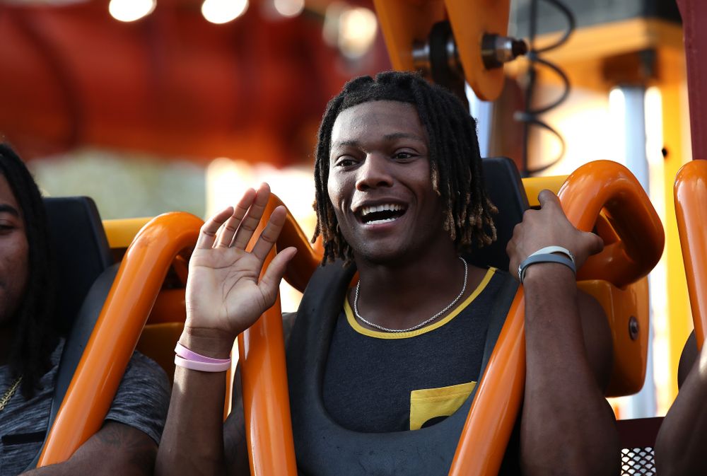 Iowa Hawkeyes wide receiver Brandon Smith (12) rides Falcon's Fury during an Outback Bowl team event Saturday, December 29, 2018 at Busch Gardens in Tampa, FL. (Brian Ray/hawkeyesports.com)