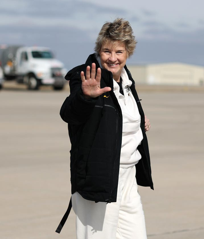 Lisa Bluder – University of Iowa Athletics