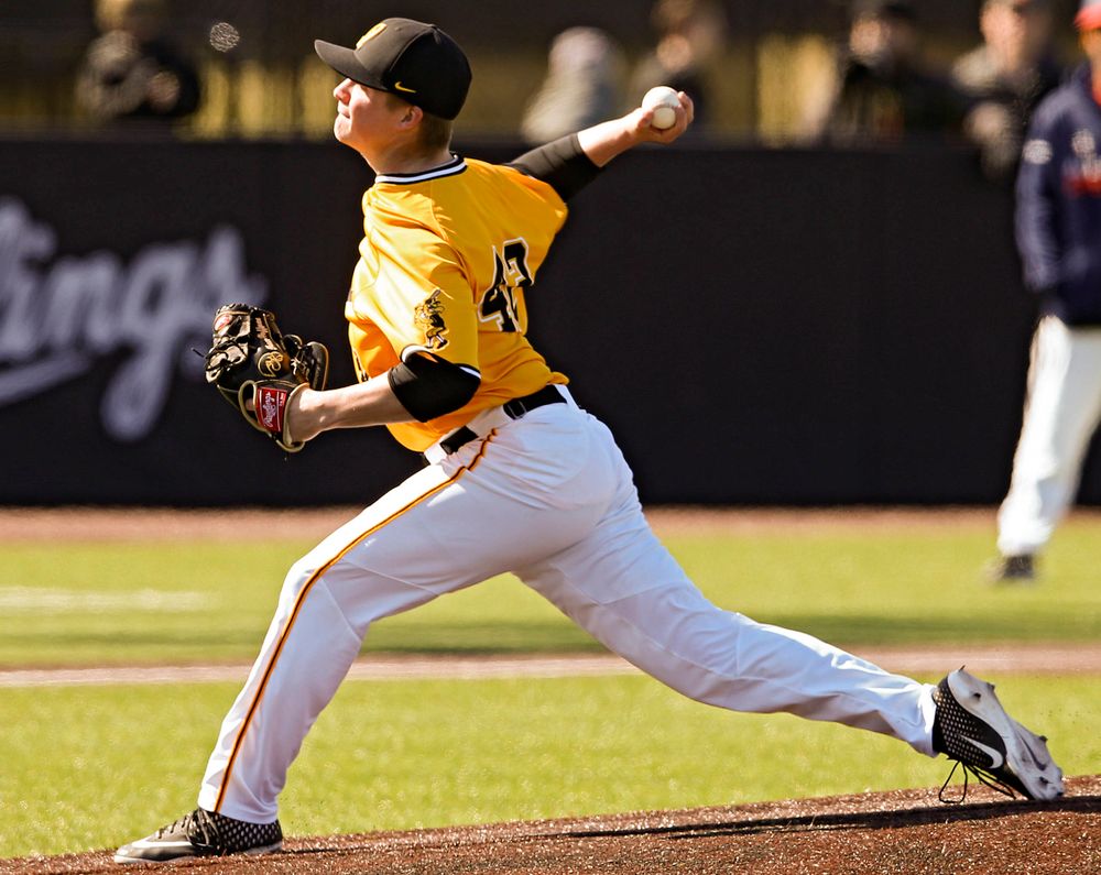 Iowa Hawkeyes pitcher Trace Hoffman (42) delivers to the plate during the eighth inning against Illinois at Duane Banks Field in Iowa City on Sunday, Mar. 31, 2019. (Stephen Mally/hawkeyesports.com)