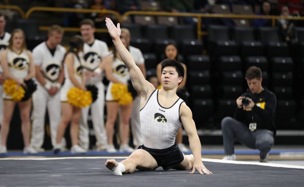 Iowa's Bennet Huang competes on the pommel horse against UIC and Minnesota Saturday, February 2, 2019 at Carver-Hawkeye Arena. (Brian Ray/hawkeyesports.com)