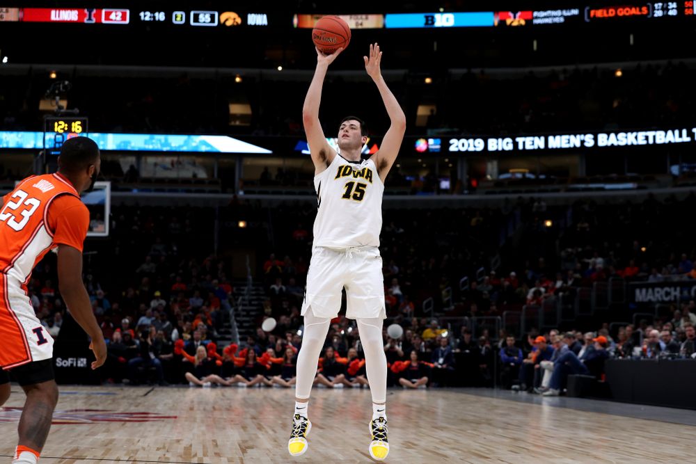 Iowa Hawkeyes forward Ryan Kriener (15) against the Illinois Fighting Illini in the 2019 Big Ten Men's Basketball Tournament Thursday, March 14, 2019 at the United Center in Chicago. (Brian Ray/hawkeyesports.com)