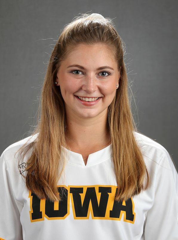 Aralee Bogar - Softball - University of Iowa Athletics