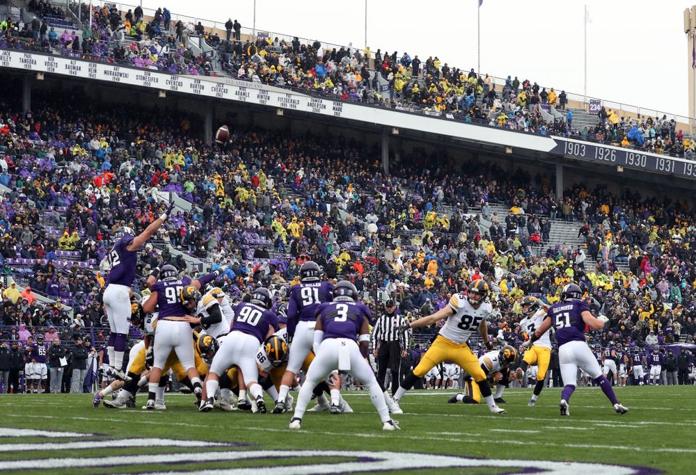 Iowa Hawkeyes place kicker Keith Duncan (3) against the Northwestern Wildcats Saturday, October 26, 2019 at Ryan Field in Evanston, Ill. (Brian Ray/hawkeyesports.com)