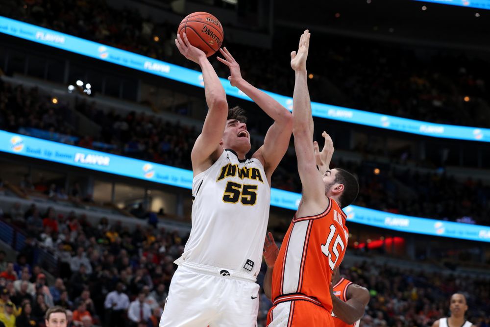 Iowa Hawkeyes forward Luka Garza (55) against the Illinois Fighting Illini in the 2019 Big Ten Men's Basketball Tournament Thursday, March 14, 2019 at the United Center in Chicago. (Brian Ray/hawkeyesports.com)