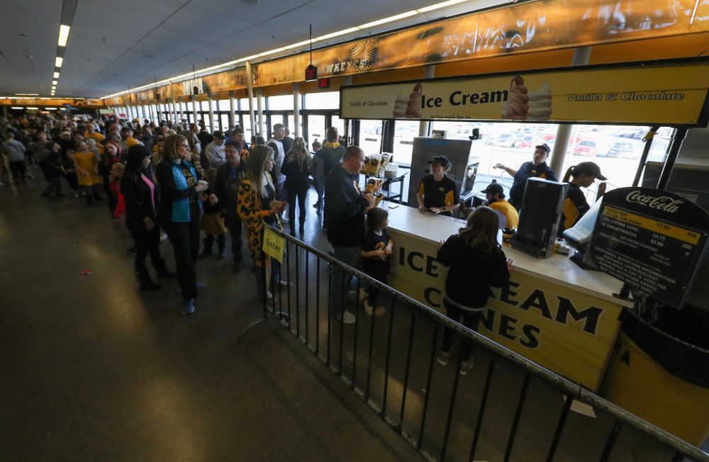 People line up for Carver Cones during the Iowa Hawkeyes game against the Northwestern Wildcats Sunday, March 3, 2019 at Carver-Hawkeye Arena. (Brian Ray/hawkeyesports.com)