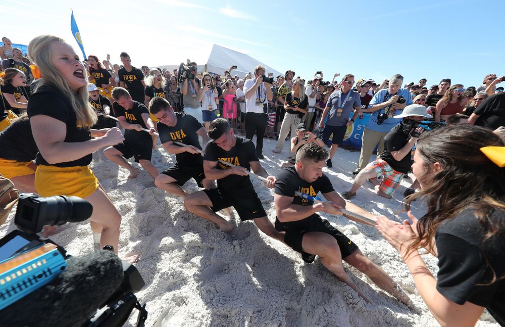 The Iowa Spirit Squad competes in a tug-o-war against Mississippi State during the Outback Bowl Beach Day Sunday, December 30, 2018 at Clearwater Beach. (Brian Ray/hawkeyesports.com)