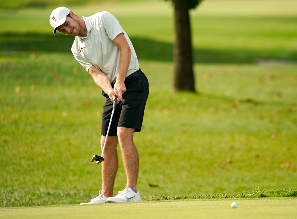 Iowa’s Jake Rowe putts during the second day of the Golfweek Conference Challenge at the Cedar Rapids Country Club in Cedar Rapids on Monday, Sep 16, 2019. (Stephen Mally/hawkeyesports.com)