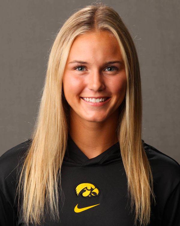 Emma Hampton - Women's Soccer - University of Iowa Athletics
