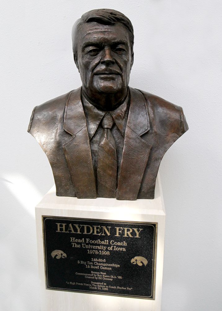 Hayden Fry 