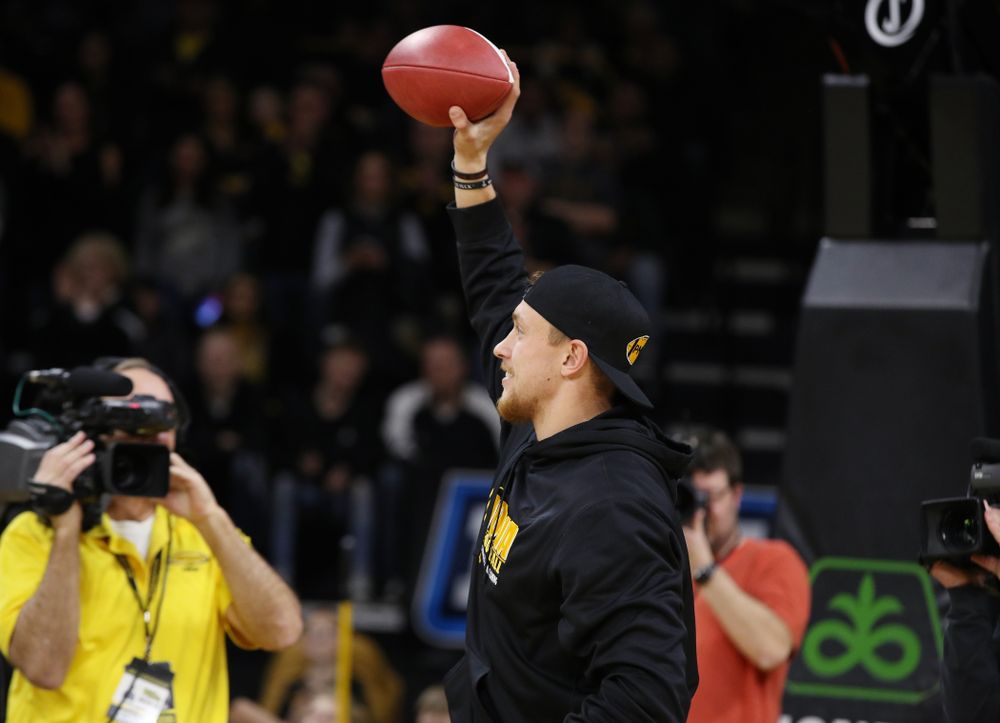 Former Hawkeye Football player and San Francisco 49ers Pro Bowl tight end George Kittle against the Ohio State Buckeyes Saturday, January 12, 2019 at Carver-Hawkeye Arena. (Brian Ray/hawkeyesports.com)