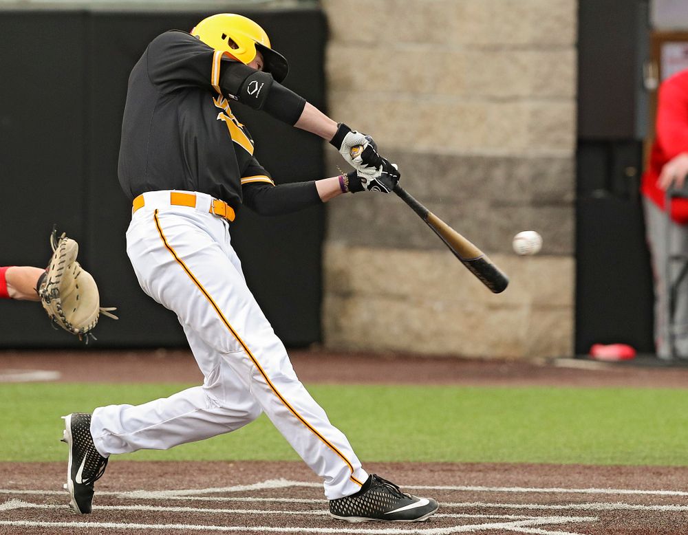 Iowa Hawkeyes center fielder Ben Norman (9) drives in a run with a hit during the third inning of their game against Illinois State at Duane Banks Field in Iowa City on Wednesday, Apr. 3, 2019. (Stephen Mally/hawkeyesports.com)