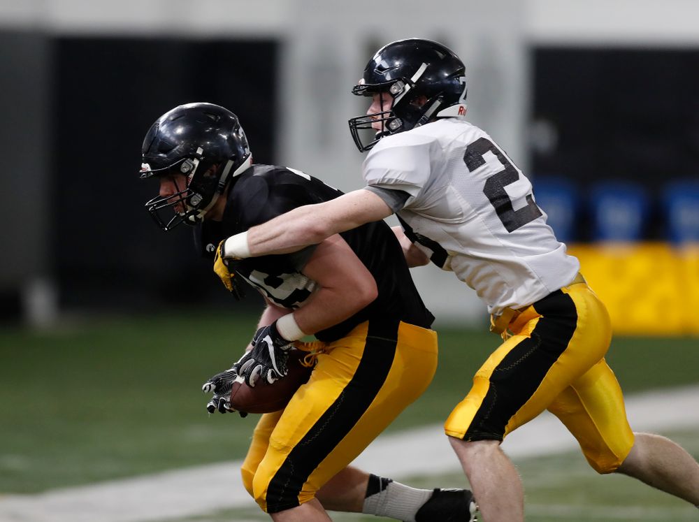 Iowa Hawkeyes tight end Nate Wieting (39) during spring practice Wednesday, March 28, 2018 at the Hansen Football Performance Center.  (Brian Ray/hawkeyesports.com)