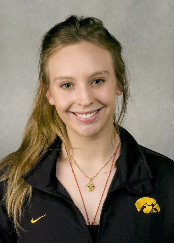 Arabella Franze-Soeln - Women's Rowing - University of Iowa Athletics