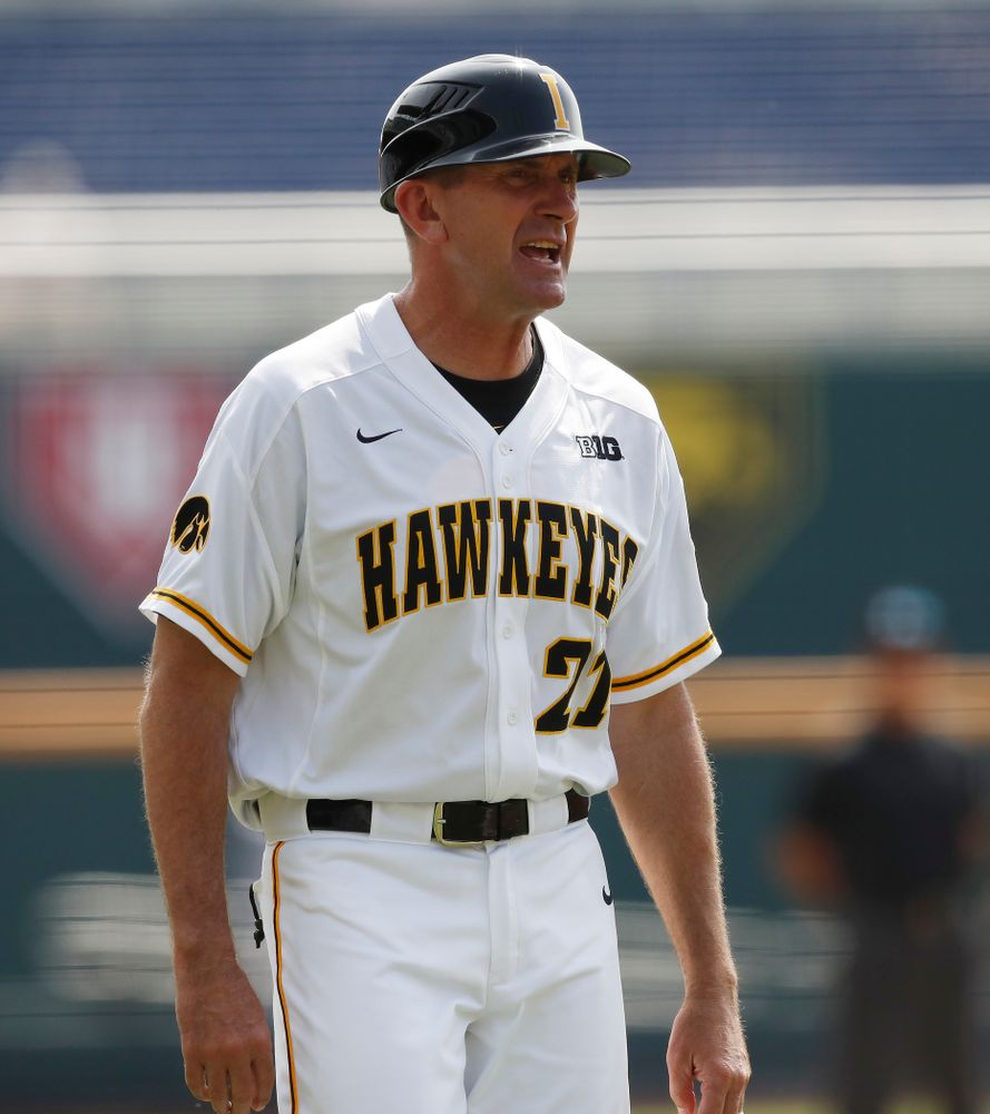 Iowa Hawkeyes head coach Rick Heller against the Ohio State Buckeyes in the second round of the Big Ten Baseball Tournament  Thursday, May 24, 2018 at TD Ameritrade Park in Omaha, Neb. (Brian Ray/hawkeyesports.com) 
