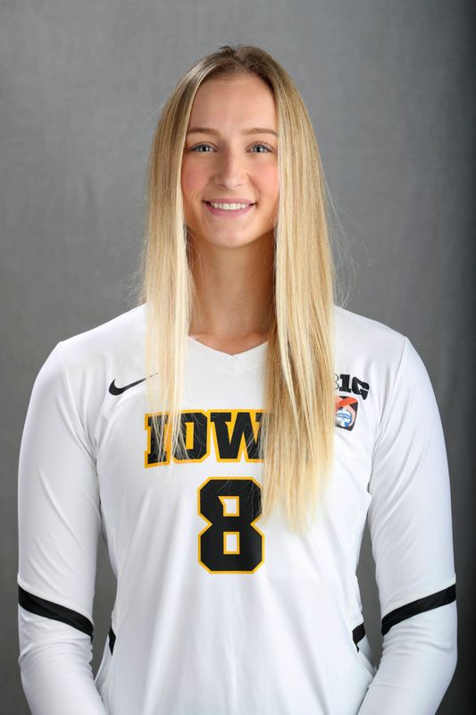 Kyndra Hansen - Volleyball - University of Iowa Athletics